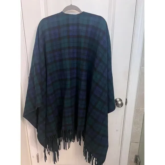 VTG Pendleton Black Watch Tartan Poncho Cape 100% Virgin Wool Fringe Made USA - Picture 2 of 5